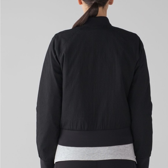 Lululemon Non-Stop Bomber Black Size 2 - Picture 3 of 7